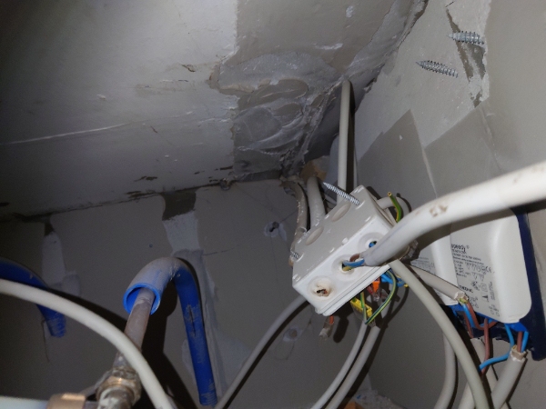 Aut. elektriker - Udskiftning af spot til LED spot i vådrum