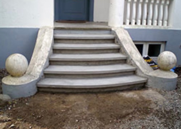 Udvendig trappe ved hoveddør