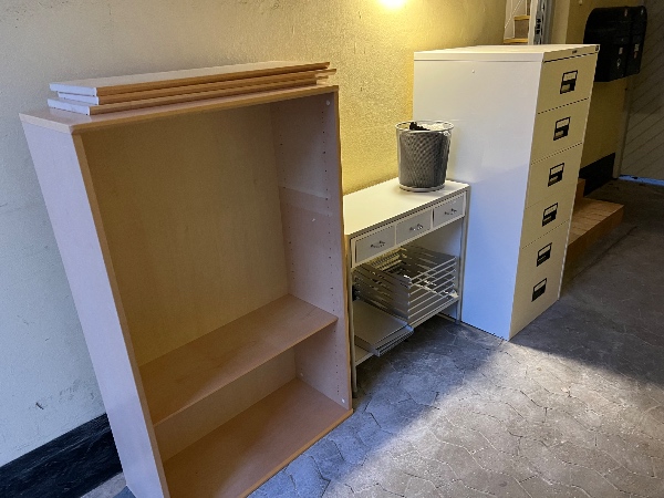 Køre inventar til losseplads