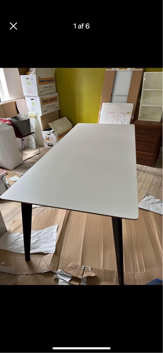 Afhentning af spisebord/aflevering af spisebord