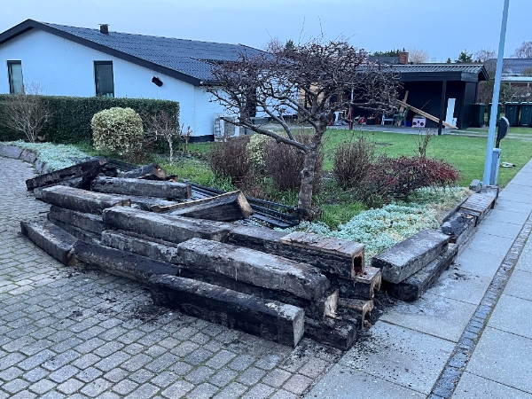 Bortkørt brugte jernbanesveller