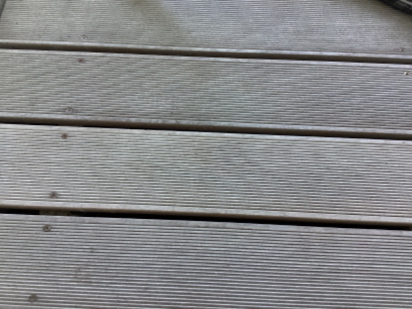 Oliering af 9 kvm. træterrasse