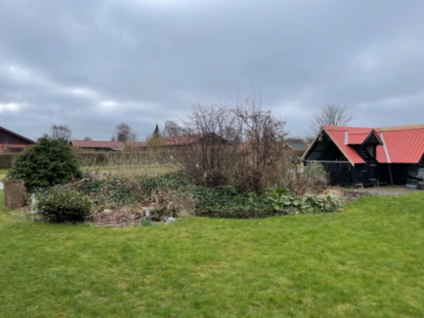 Få gjort haven forårsklar, luget og efu der skal væk, vokset lidt over hovedet på mig