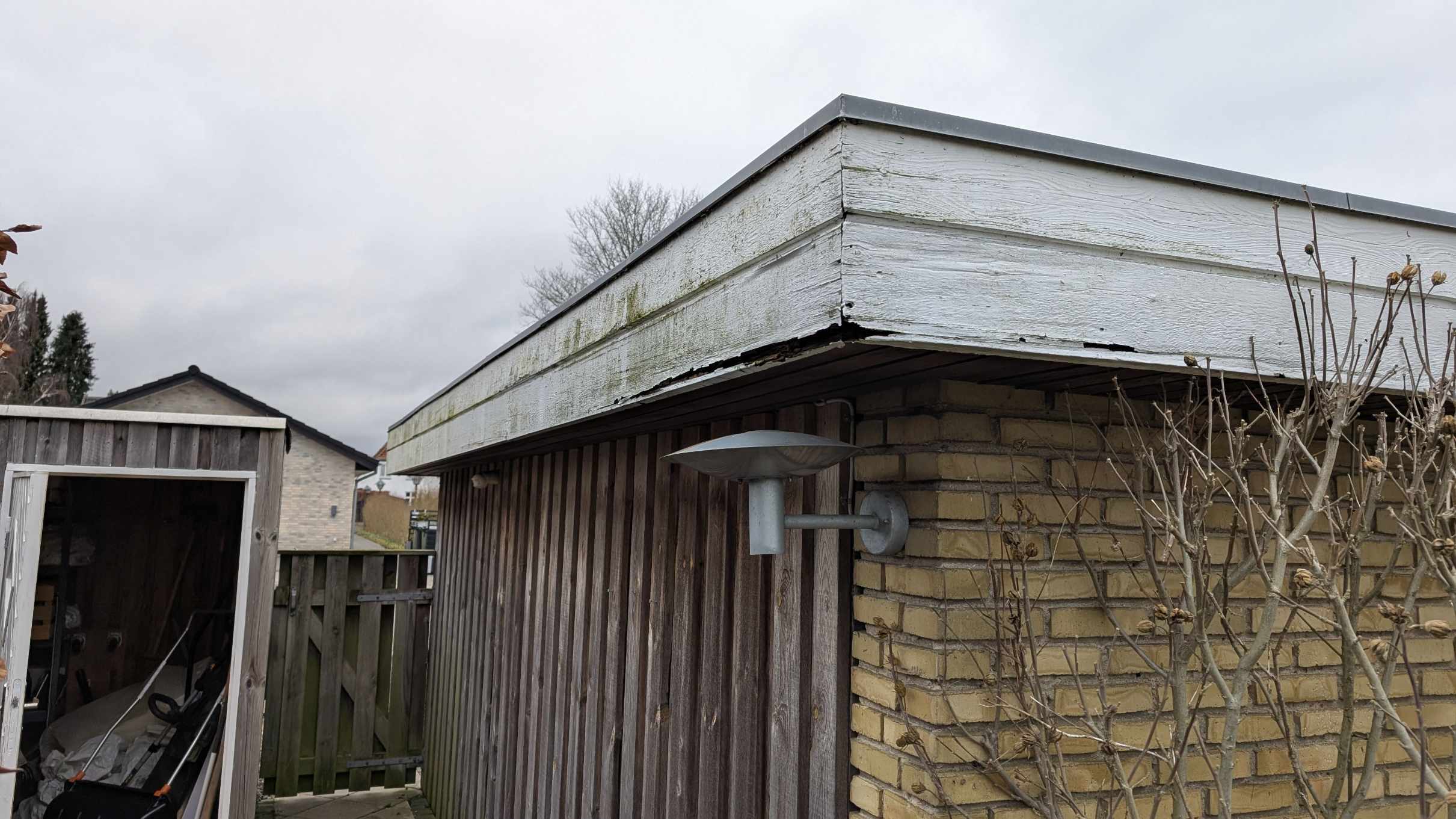 Udskiftning af træ vindskeder på carport