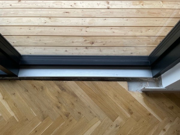 Indsæt træ og fuge