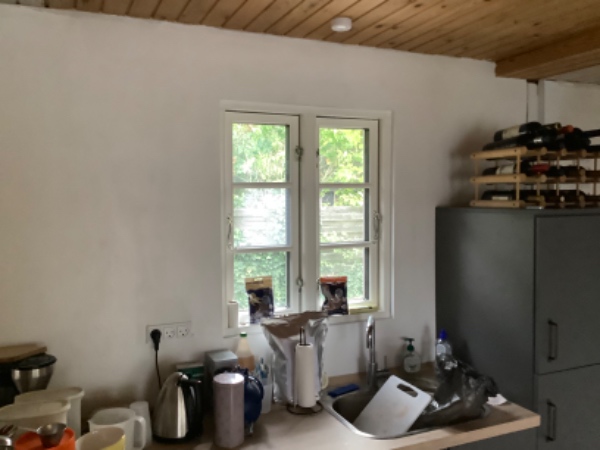 Opsat 3 lamper, 2 i køkken og 1 over spisebord