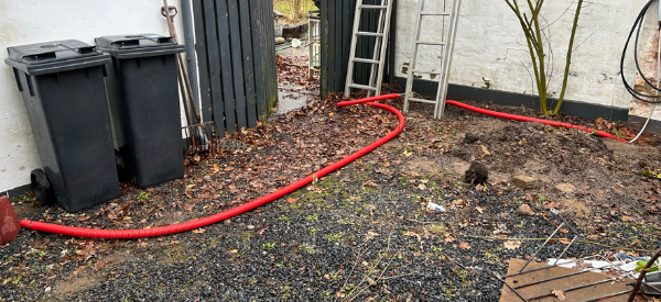 Gravet kabel 50 cm under jorden