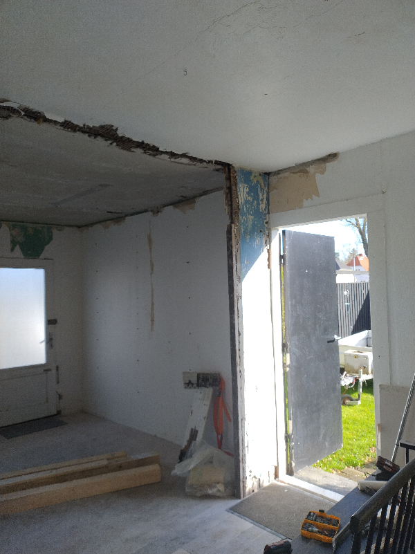 Opsætning af gips i udhus