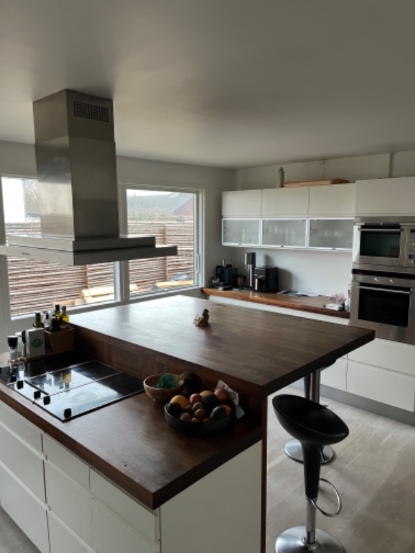 Slibning af bordplader samt olie behandling