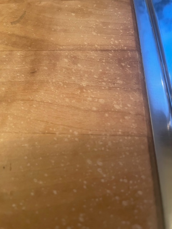 Afslibning og oliering af køkken træ bordplade