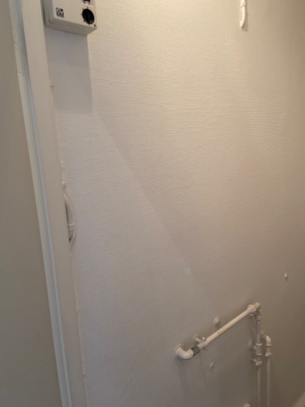 Maling af trappeskakt til kælder
