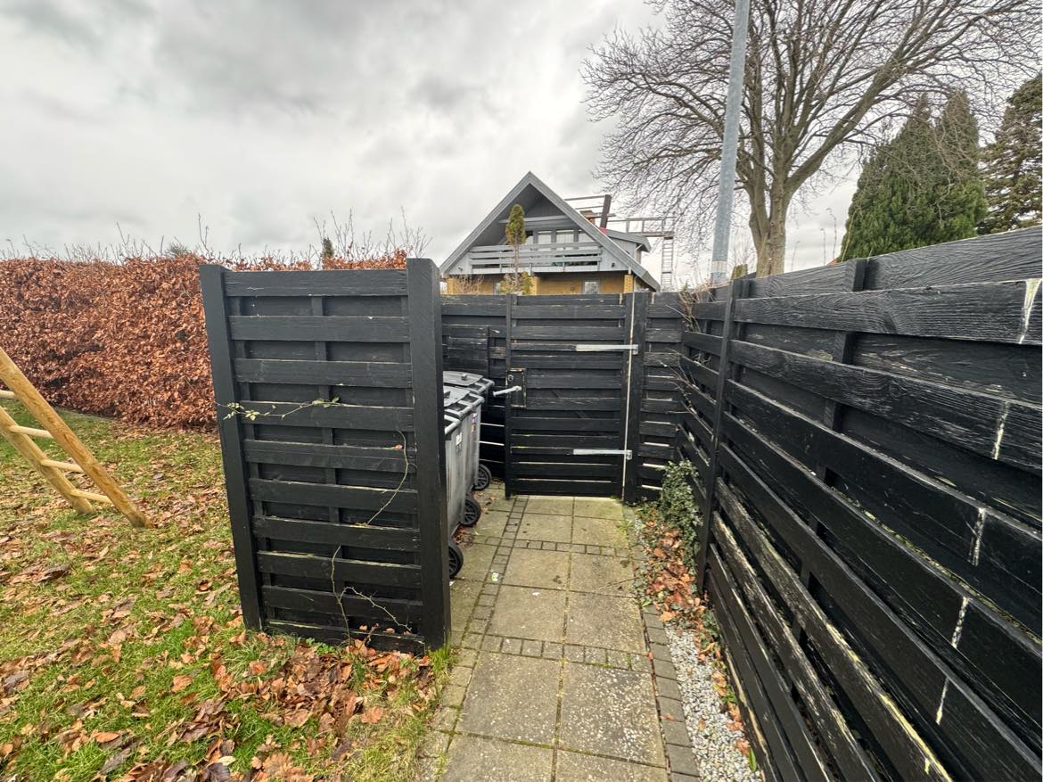 Reperation/udskiftning af havelåge