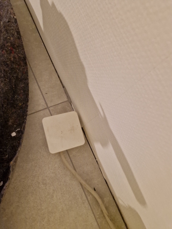 Tilslutning af hårde hvidvarer