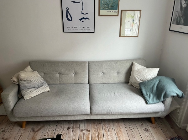 Bortskaffelse af møbler 3.sal og enkelt møbel på loftsrum