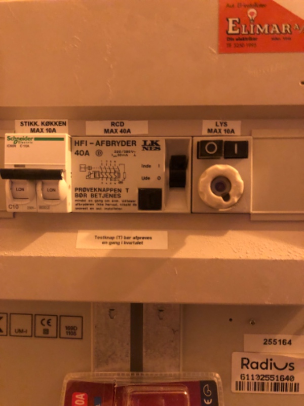 Jeg skal høre hvad det koster at få sfmonteret et komfur og ovn med gas og tilsluttet et andet konfu