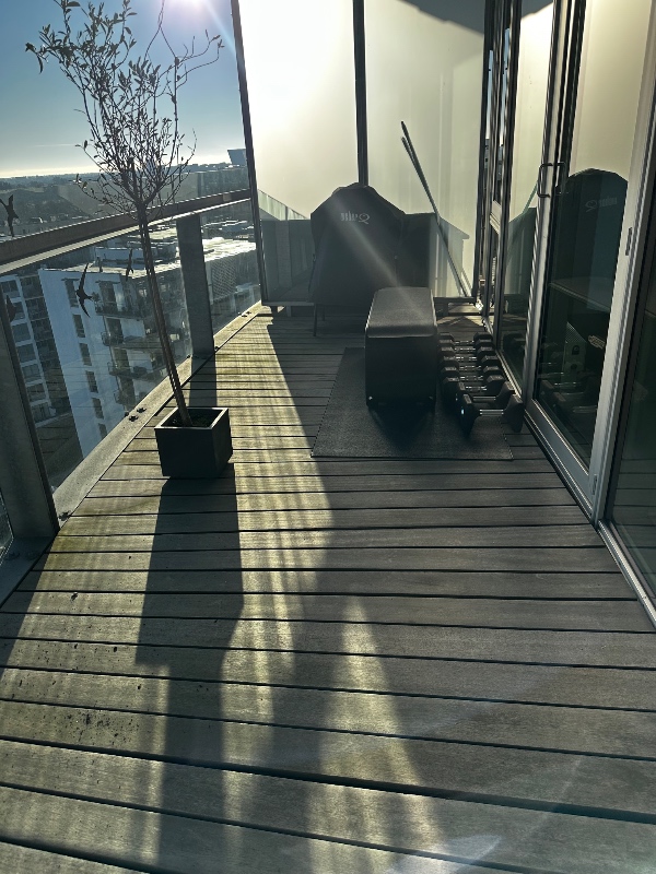 Slibning og oliering af 20m altan