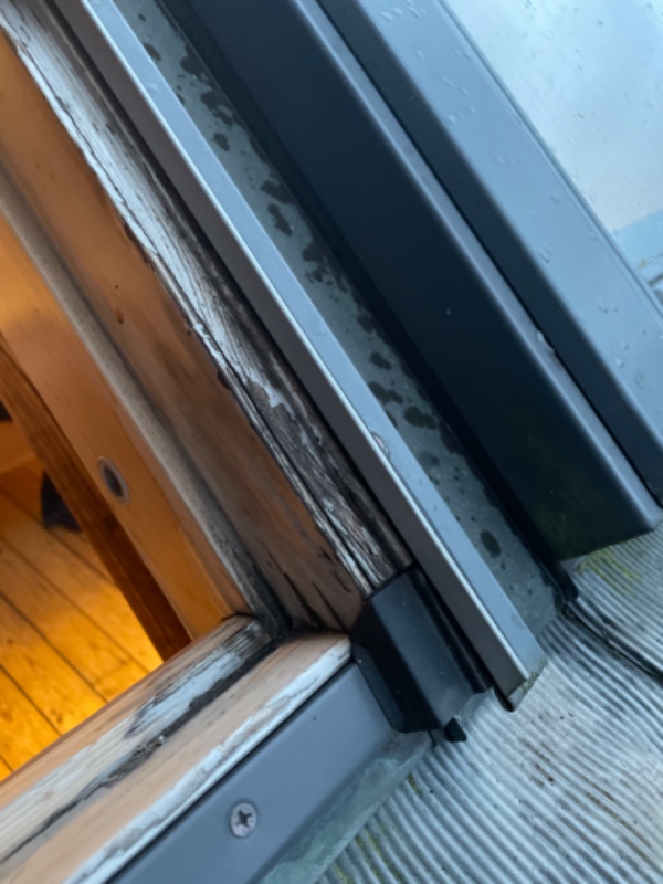 Reparation af vindues sidekarm med råd