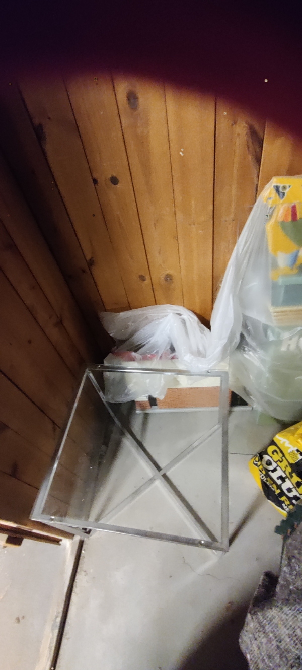 Tømning af loftsrum.