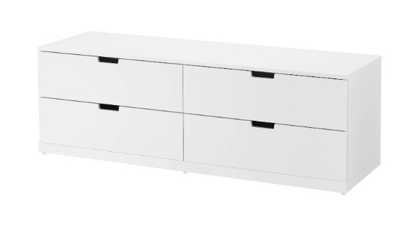 samlet en IKEA kommode