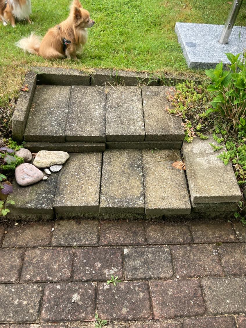 Omlægning af lille flisetrappe