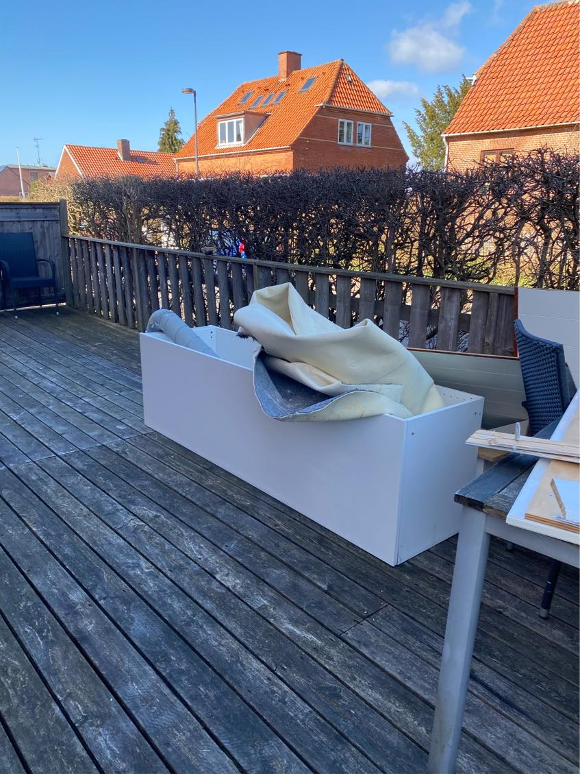 Afhentning af byggemateriale (mest træ)