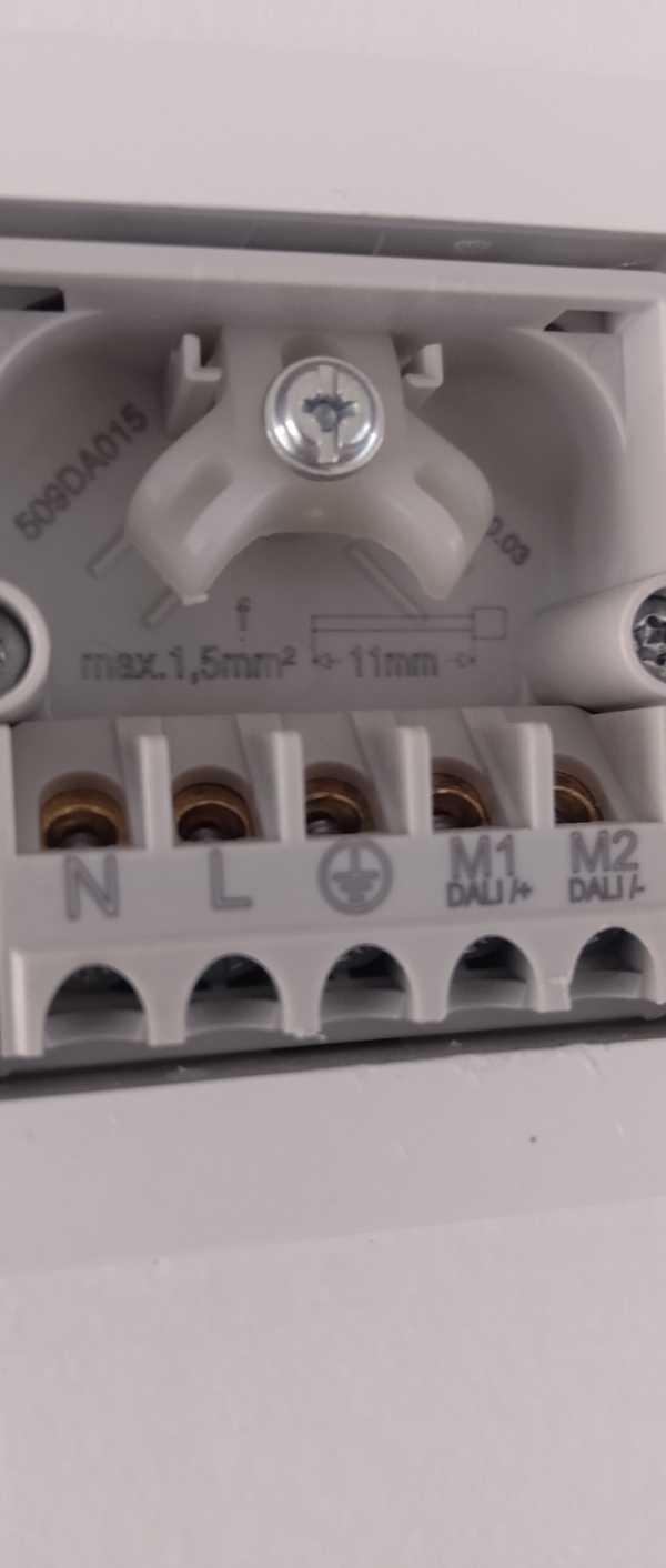 Installation af sporlampe