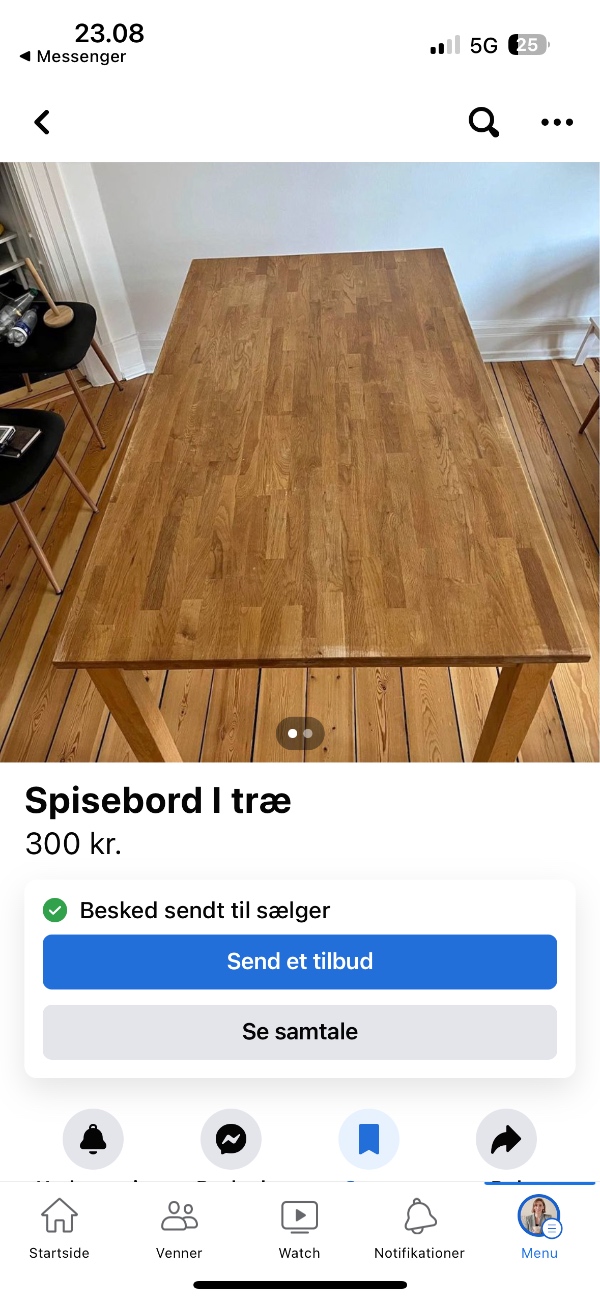 Afhente spisebord