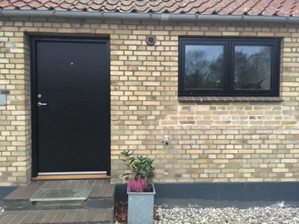 Fugning om døre og vinduer udvendig