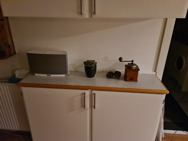 Skift af køkkenbordplade køkken og bryggers.