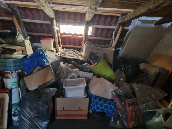 Ryddet stort loftsrum på 5 sal på Nørrebro