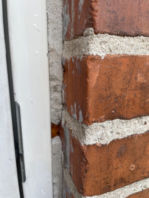 Reparation af sokkel og murværksfuger