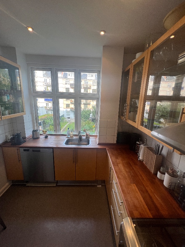 slibning af køkkenbordsplade