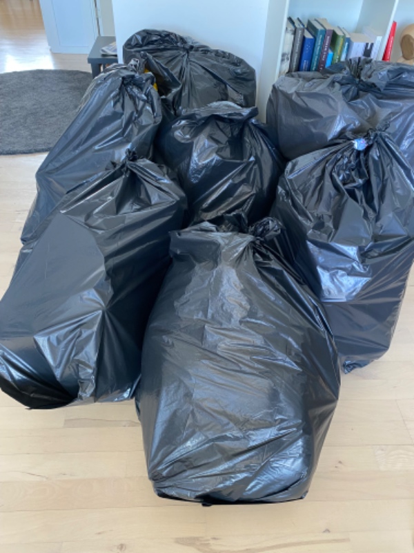 Nedbæring af affald til affaldsstation 100 meter væk