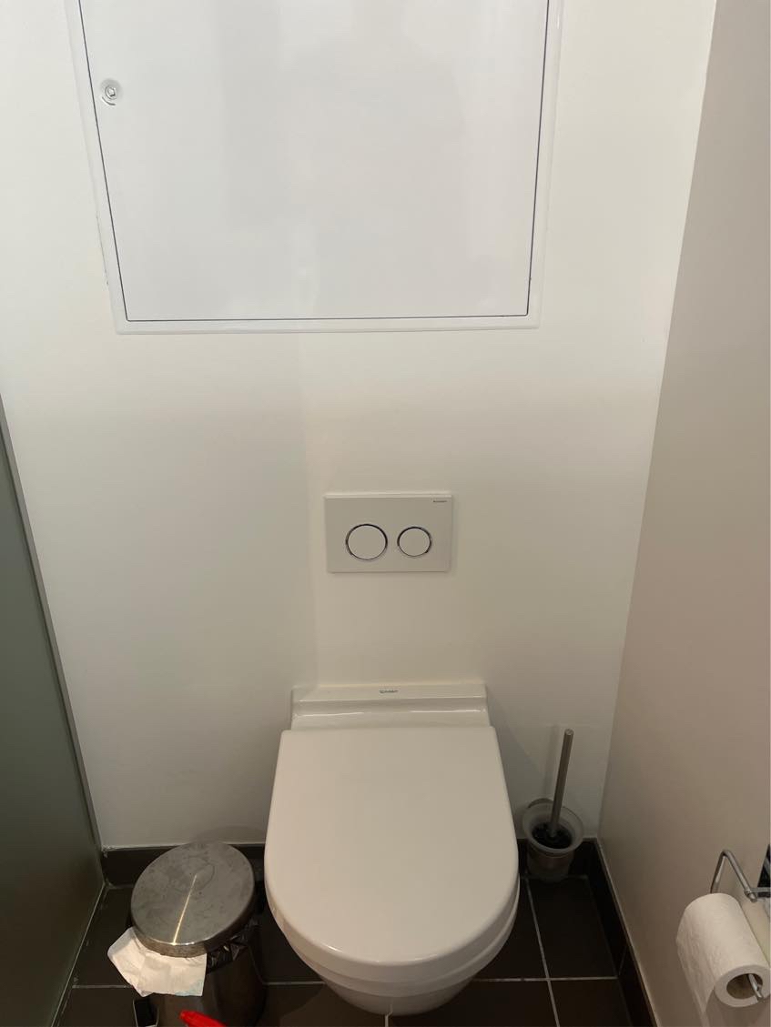 Vvs til toilet som løber