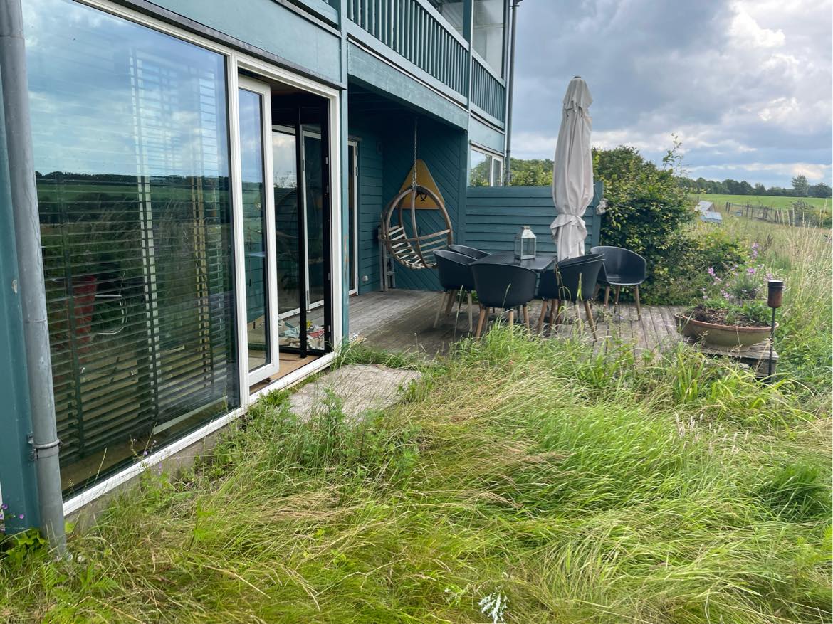 Udvidelse af terrasse med nye brædder