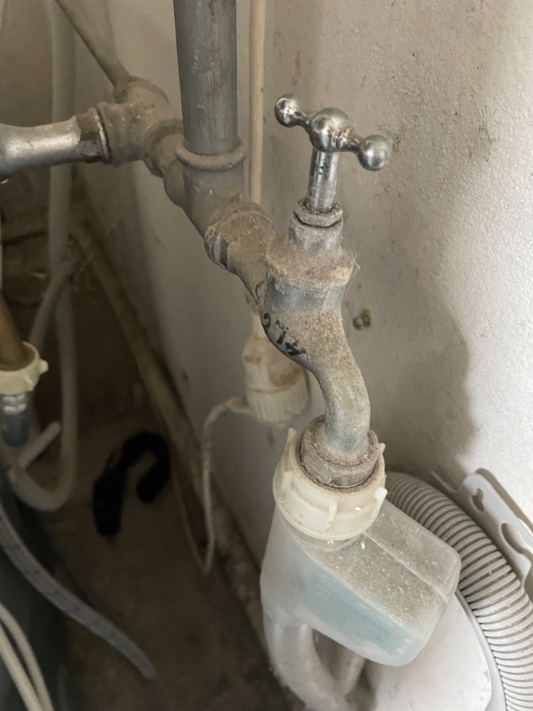 Udskiftning af kalket kran + Montering af kuglehaner