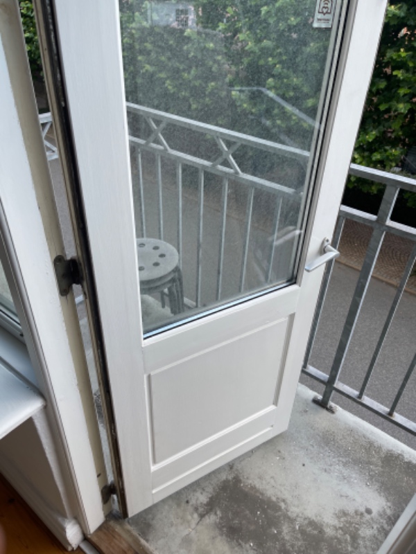 Rengøring af badeværelse, altan, balkon, køkken mm