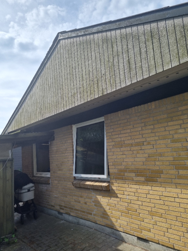 Male udendørs træværk og gavle