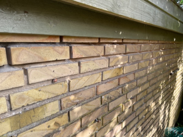 Omfugning af 1 side på garage