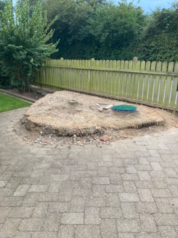 Lave hegn og grave indkørsels af