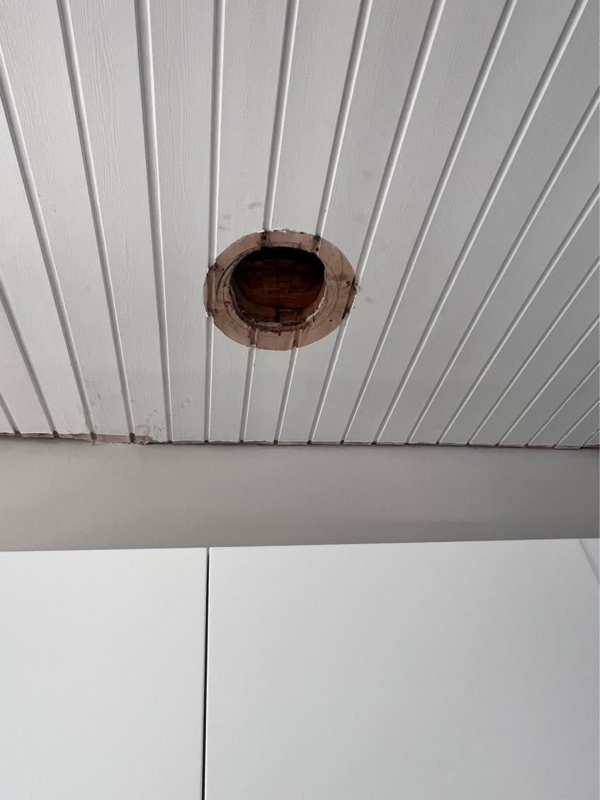 Loft og gulvlister i stue og køkken m.m.