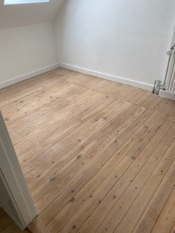 Gulvafslibning og efterbehandling 38m2