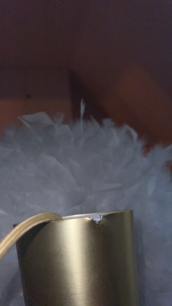 Ophæng af lampe m. Loftroset som der skal bores hul i (metal)