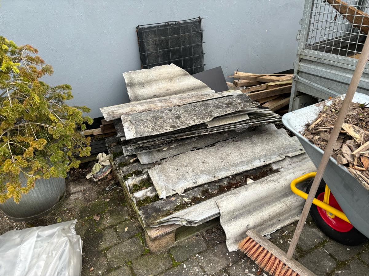Bortskaffelse af asbest plader