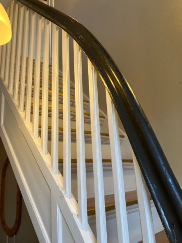 Fjerne og bortskaffe gulvbelægning