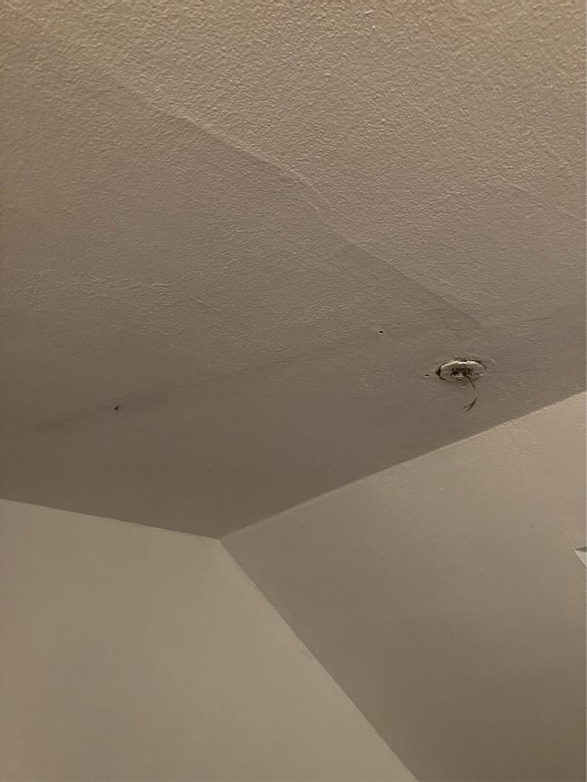 Hænge lampe op i tyndt loft eller hjælp til loftet