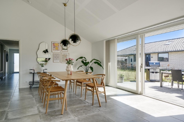 opsætning af 2 lamper i loft til kip