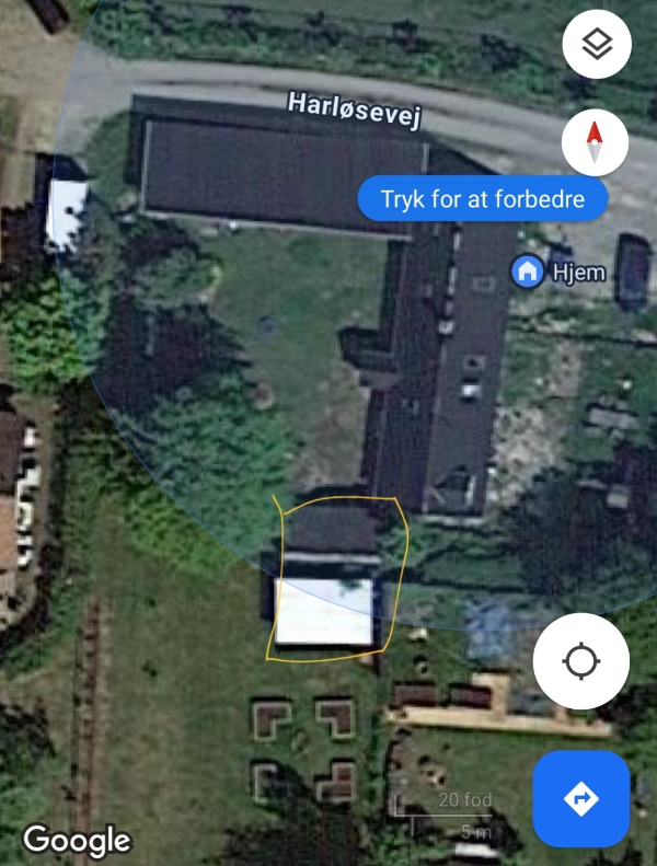 Nedrivning af 2 udhuse