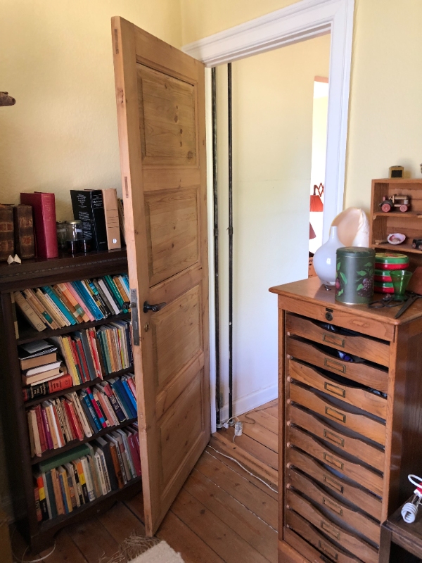 Hus totalryddes - klargøres til salg