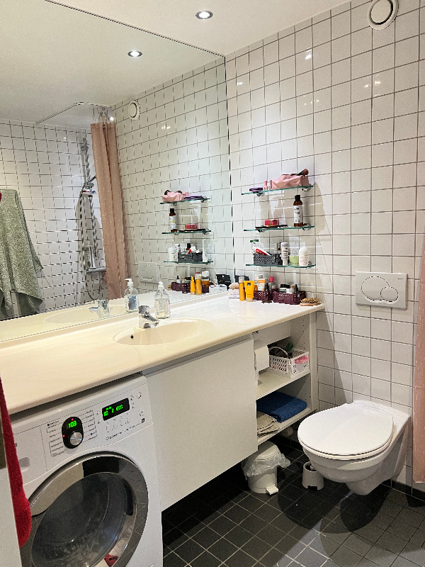 Male fraflytnings lejlighed på 3 rums - 66 m2 - vægge og lofte samt lister, toilet er det kun loft.